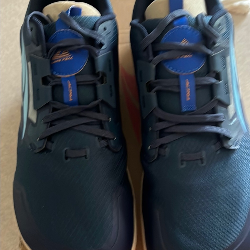 Altra Lone Peak 7 new in box